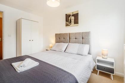 Saughton Suite - image 18