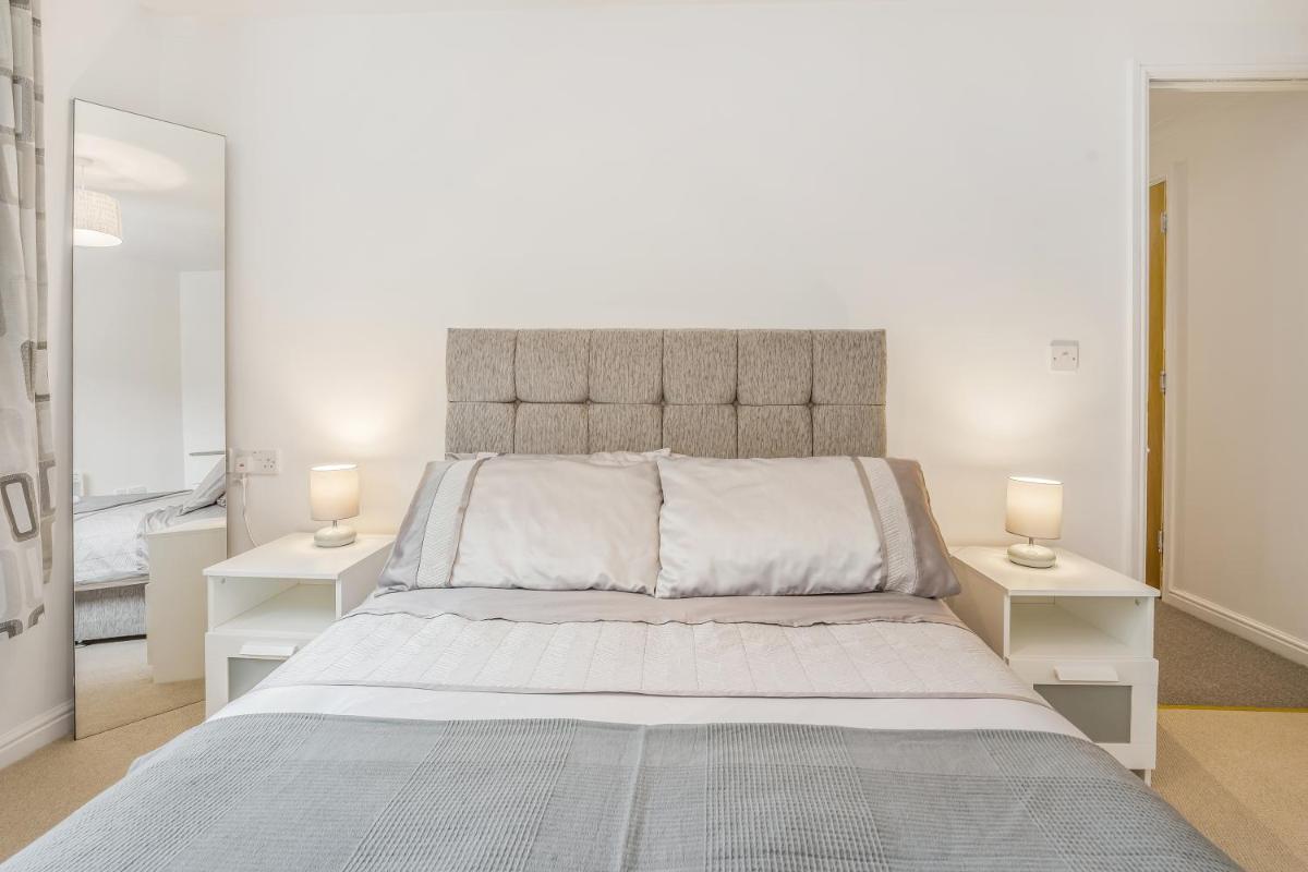 Saughton Suite - image 2