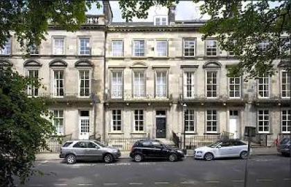 Clarendon Luxury Apartments - image 13