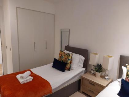 Quartermile Luxury Landing Apartment - image 14