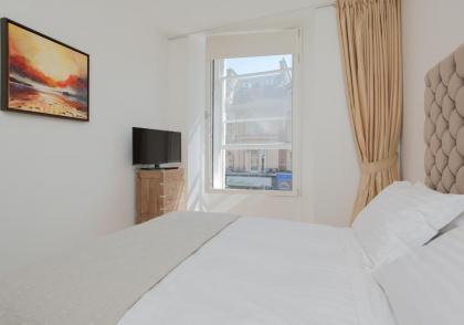 Shandwick Apartment - Edinburgh City Centre - Sleeps 2 - image 6
