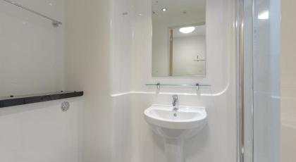 Affordable by ALTIDO Edinburgh - image 13