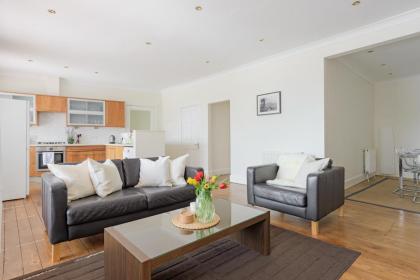 The West Bow Apartment - image 11
