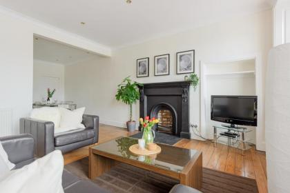 The West Bow Apartment - image 17