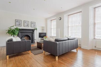 The West Bow Apartment - image 3
