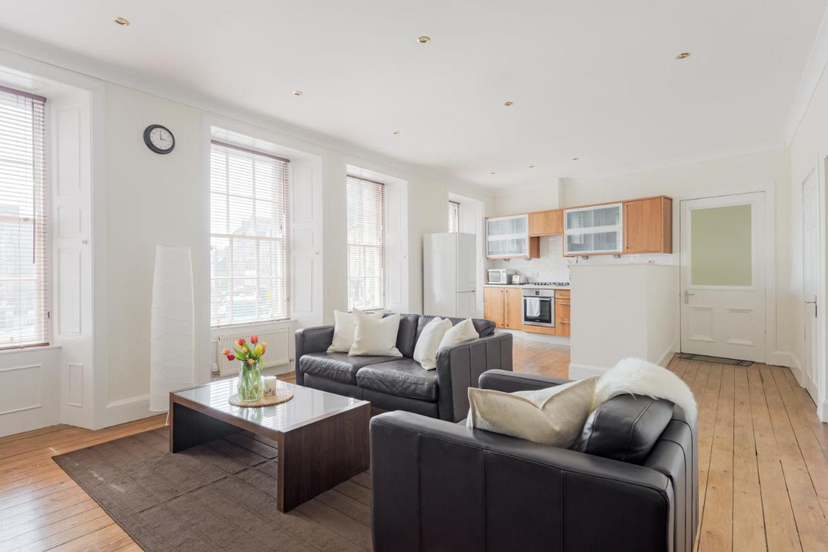 The West Bow Apartment - image 4