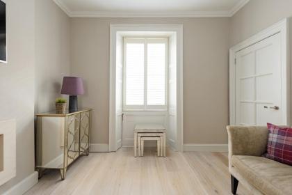 The Rose Street Apartment - image 12