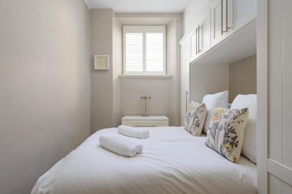 The Rose Street Apartment - image 2