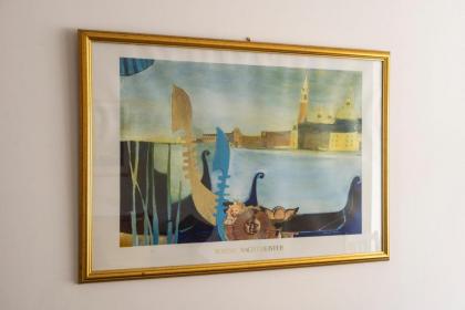 GuestReady - Stylish Apt w Parking near Edinburgh - image 9