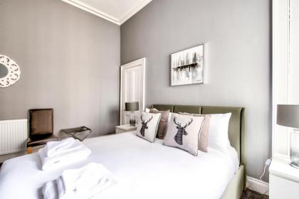 Lothian Road - perfect city centre location. - image 23