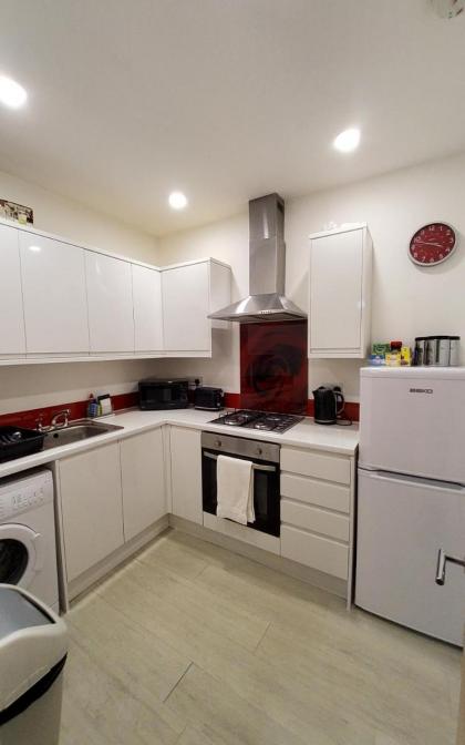 6 Separate beds 2 baths -Leith Spectacular Apartment - image 10