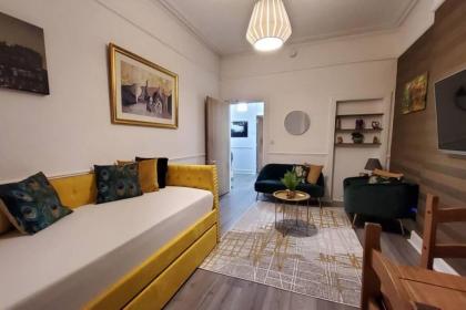 6 Separate beds 2 baths -Leith Spectacular Apartment - image 12