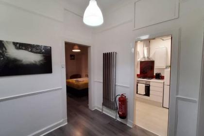 6 Separate beds 2 baths -Leith Spectacular Apartment - image 17