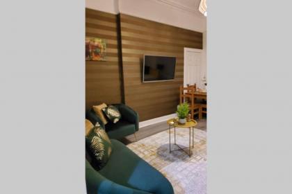 6 Separate beds 2 baths -Leith Spectacular Apartment - image 18