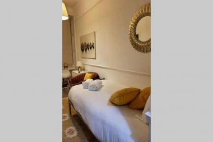 6 Separate beds 2 baths -Leith Spectacular Apartment - image 30