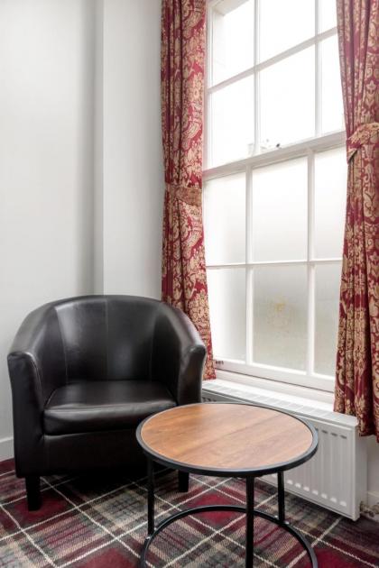 Smith Place Hotel - image 11