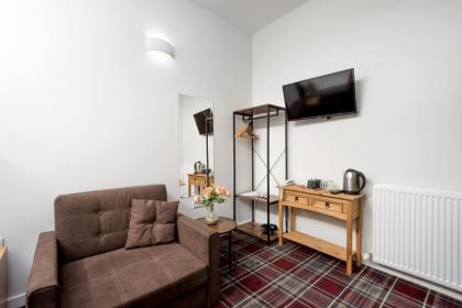 Smith Place Hotel - image 12