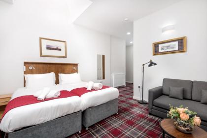 Smith Place Hotel - image 2