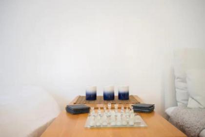 GuestReady - Calm and Central sleeps up to 6 - image 13