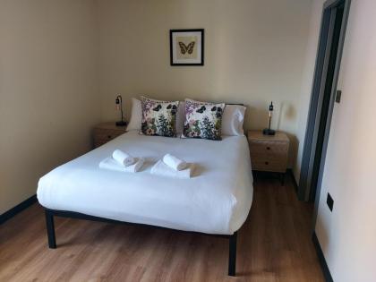Holyrood New Apartment - image 16