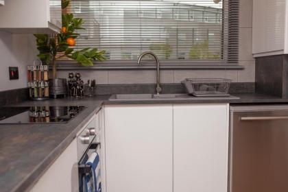 Holyrood New Apartment - image 22