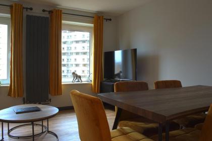 Holyrood New Apartment - image 27