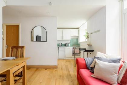 The Old Town Cockburn Apartment - image 9