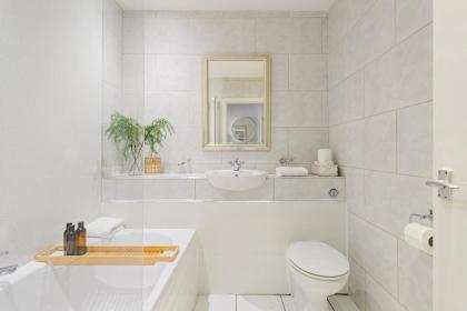The West Bow View Apartment - image 7