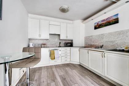 GuestReady - Bright & Airy 1BR Flat in the heart of Edinburgh - image 19