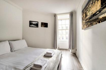 GuestReady - Bright & Airy 1BR Flat in the heart of Edinburgh - image 23