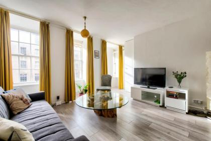 GuestReady - Bright & Airy 1BR Flat in the heart of Edinburgh - image 7