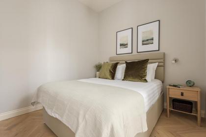 Museum Apartments - image 22