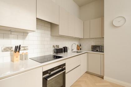 Museum Apartments - image 28