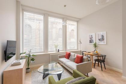 Museum Apartments - image 4