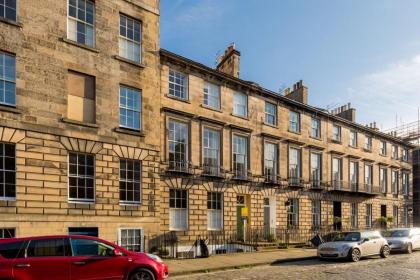 Light and Spacious 2 Bedroom Flat in Heart of Edinburgh - image 21