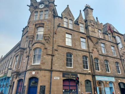 Sunshine On Leith Apartment - image 21