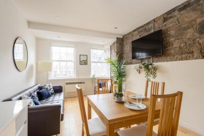 The Lady Stair's Apartment - Royal Mile - image 12
