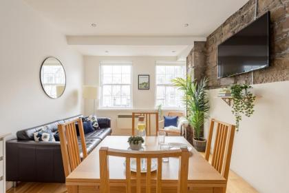The Lady Stair's Apartment - Royal Mile - image 14