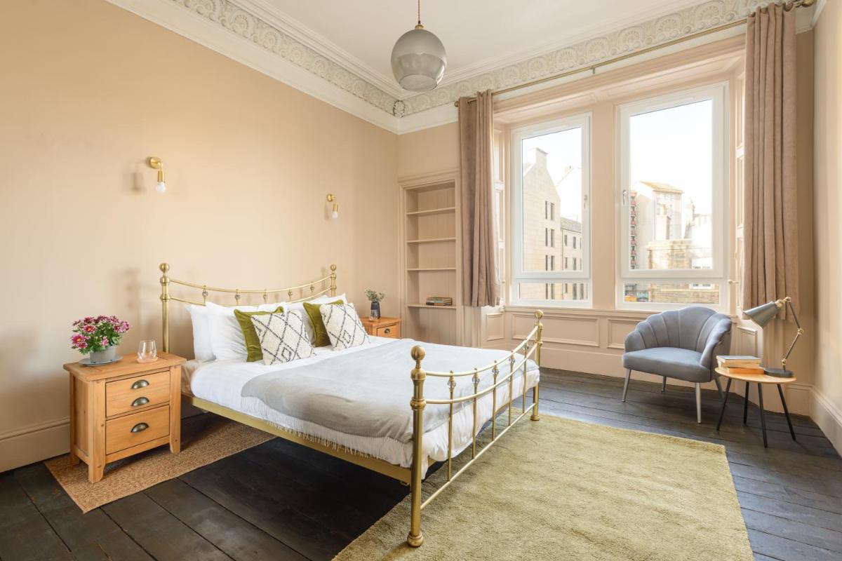 Spacious 2BR Leith Apartment - main image