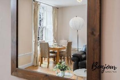 Old Town 2BR-1BA near Royal Mile - image 5