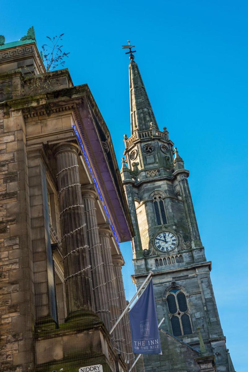Quiet central 2 bedroom Royal Mile gem - image 5
