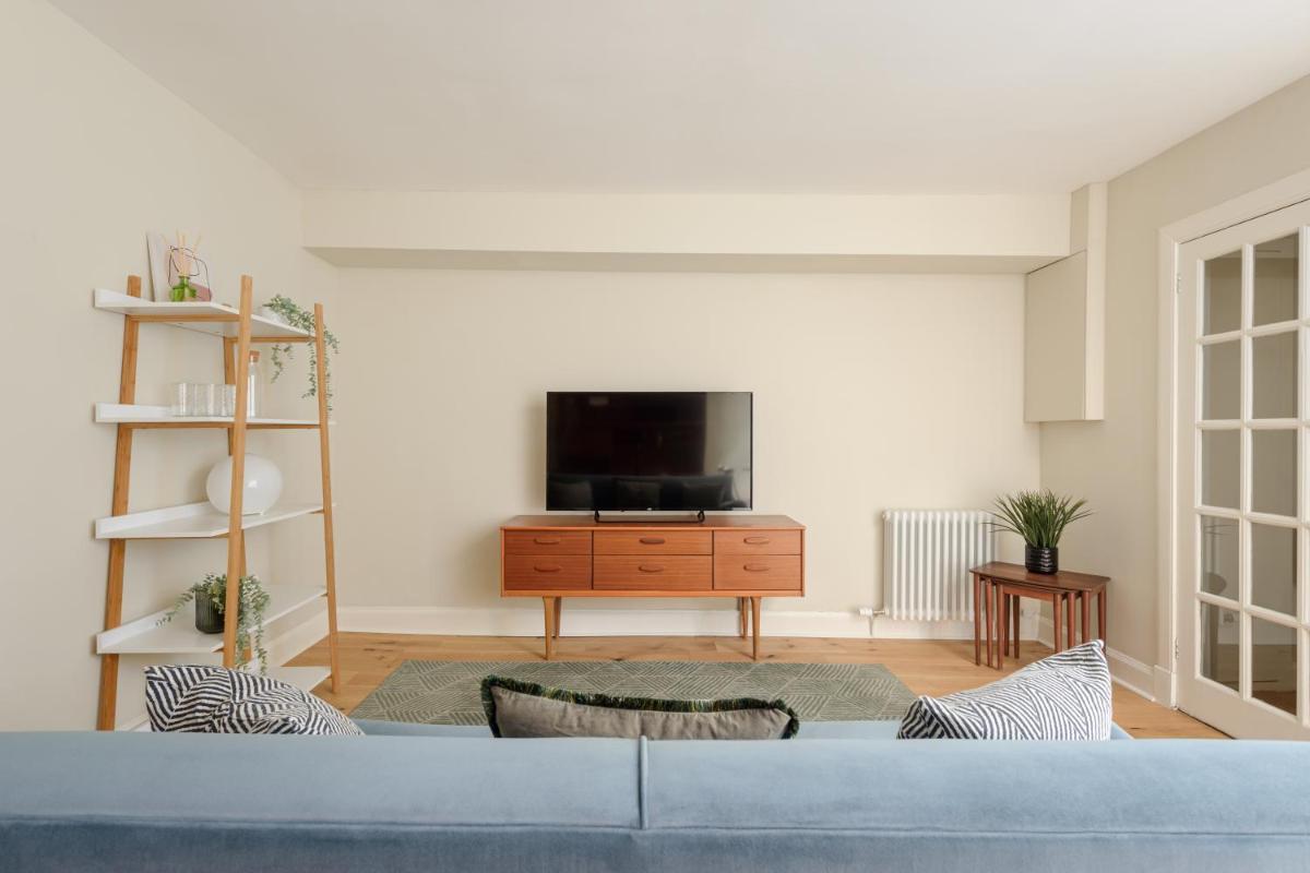 The Broughton St. Apartment (1BR) - New Town - image 7