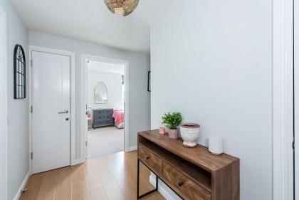 48 Annandale Street - image 3