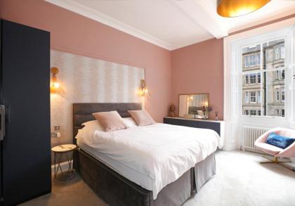 The East London Street Residence - image 13