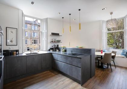 The East London Street Residence - image 16