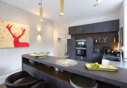 The East London Street Residence - image 18