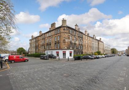 The East London Street Residence - image 20