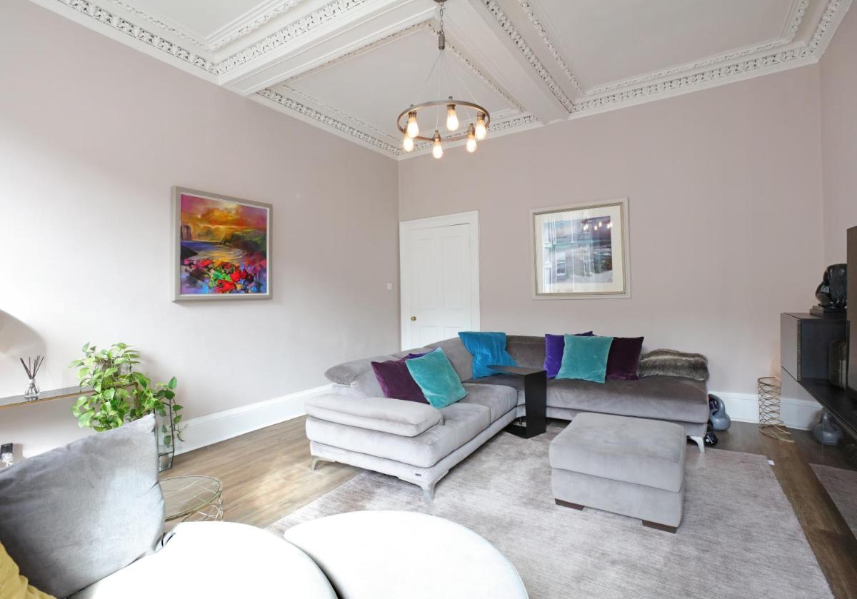 The East London Street Residence - image 3