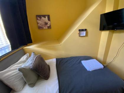 The Residence - 47 Minto St - image 30