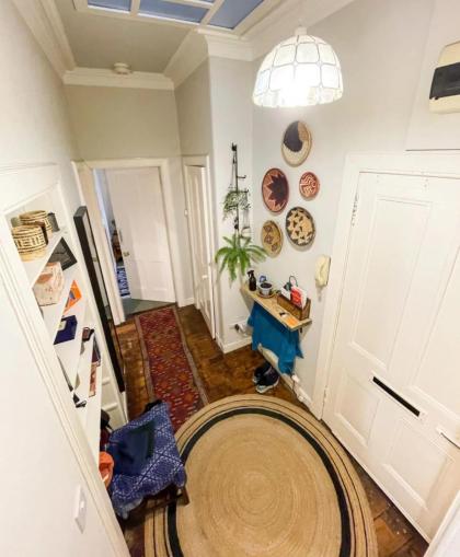 Homely 2 Bedroom Apartment in the Heart of Edinburgh - image 15